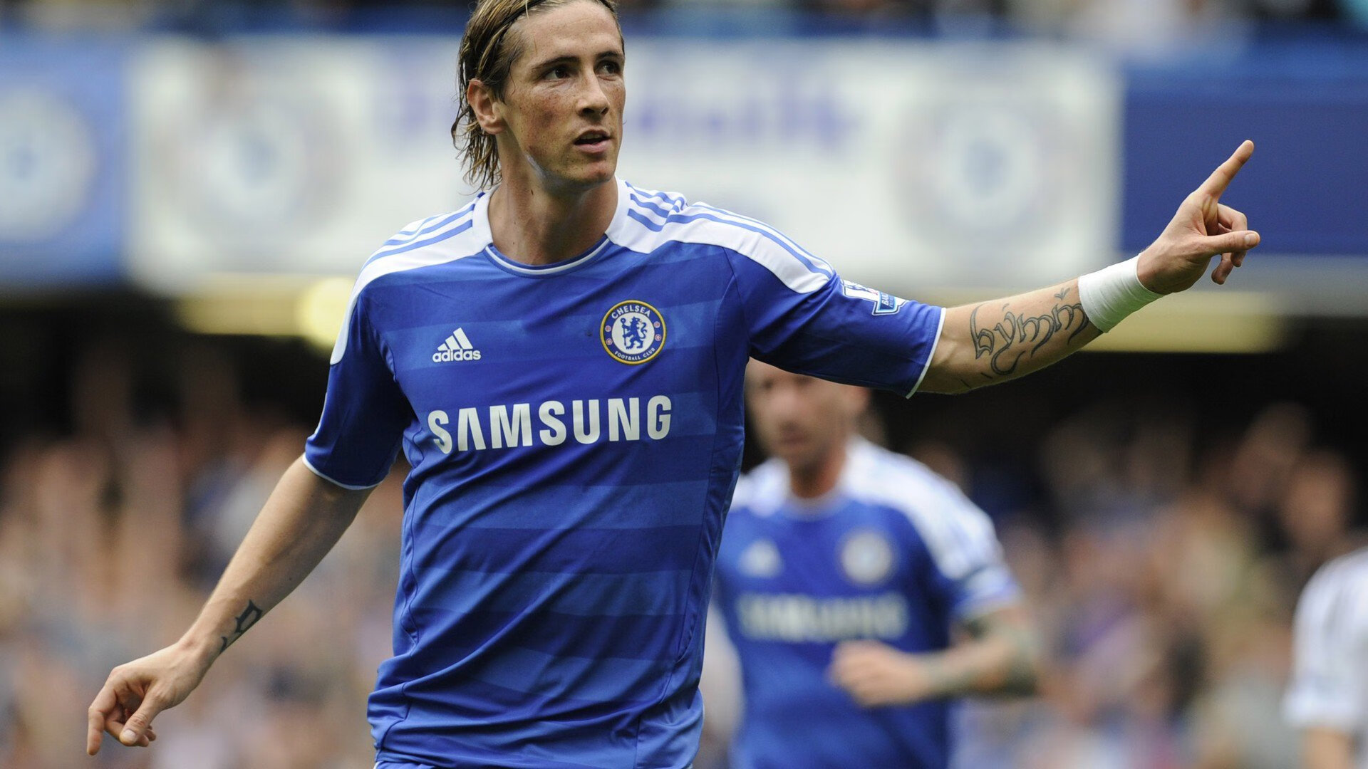 里昂客场遭遇失利，欧冠前景堪忧，欧联里昂